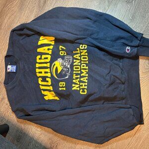 Vintage 1997 National Champion Michigan Wolverines Men's Sweater